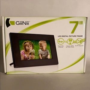 GiiNii 7” Led digital picture frame